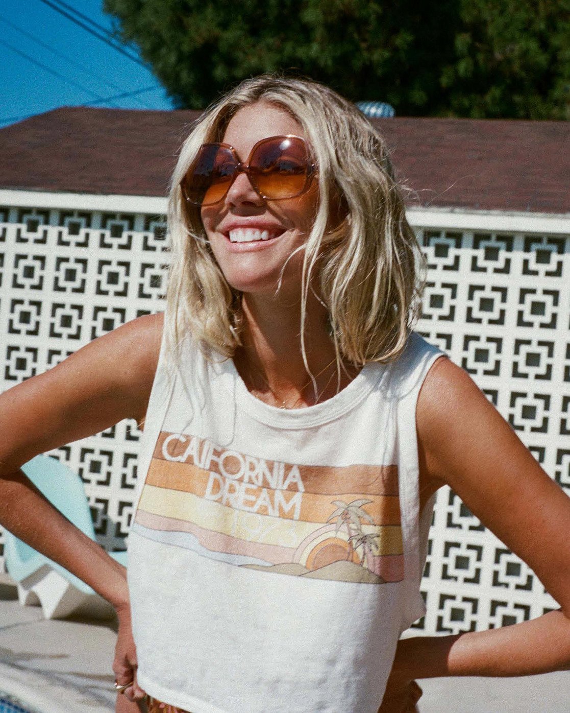 t shirt blonde