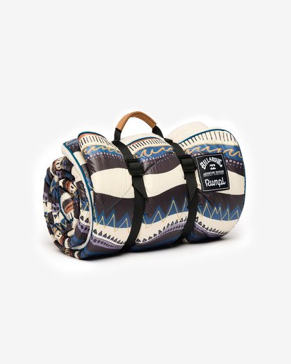 3 Rumpl x A/Div Sherpa Puffy Blanket White ABYHM00109 Billabong