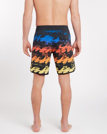 3 73X Line Up 19'' Boardshorts Blue J1BS09BIS8 Billabong