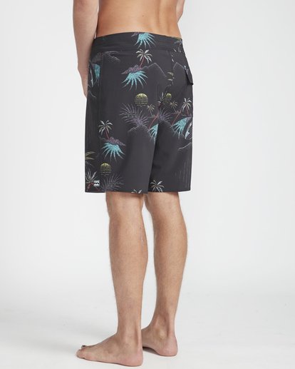 6 Sundays Pro 18" Boardshorts Black N1BS06BIP9 Billabong