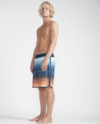 2 73 Stripe Pro 19" Boardshorts Orange N1BS10BIP9 Billabong