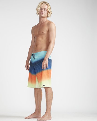 3 Fluid Pro 21" Boardshorts Orange N1BS12BIP9 Billabong