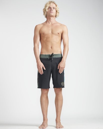 3 D Bah Pro 18" Boardshorts  N1BS13BIP9 Billabong