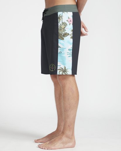 4 D Bah Pro 18" Boardshorts  N1BS13BIP9 Billabong