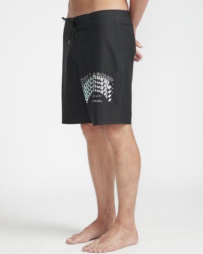 5 Warp Pro 18" Boardshorts Black N1BS14BIP9 Billabong