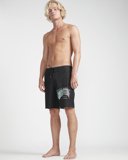 3 Warp Pro 18" Boardshorts Black N1BS14BIP9 Billabong
