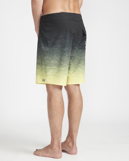 3 Tripper Pro 18" Boardshorts Black N1BS15BIP9 Billabong