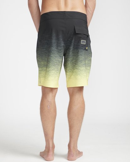 4 Tripper Pro 18" Boardshorts Black N1BS15BIP9 Billabong