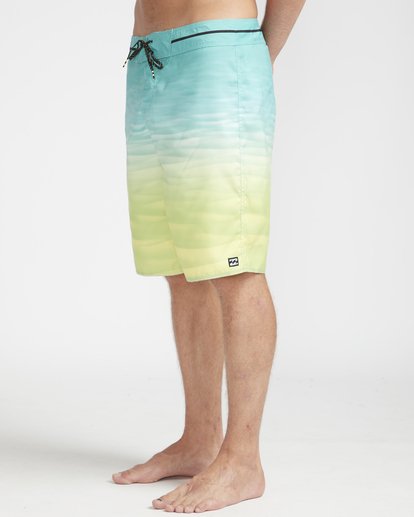 5 Resistance Originals 20" Boardshorts Yellow N1BS28BIP9 Billabong