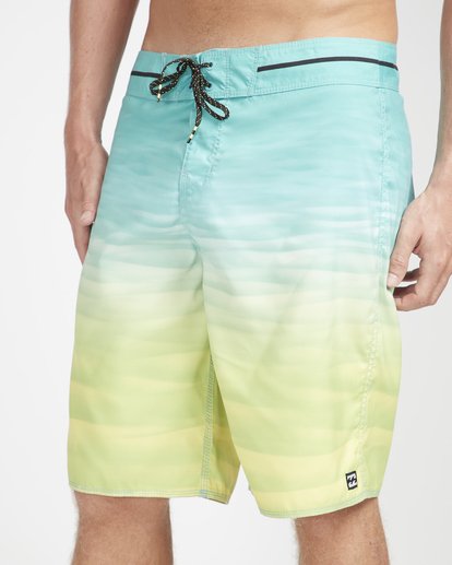 3 Resistance Originals 20" Boardshorts Yellow N1BS28BIP9 Billabong