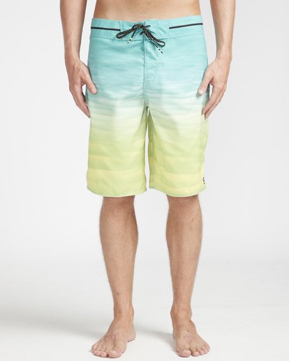 4 Resistance Originals 20" Boardshorts Yellow N1BS28BIP9 Billabong