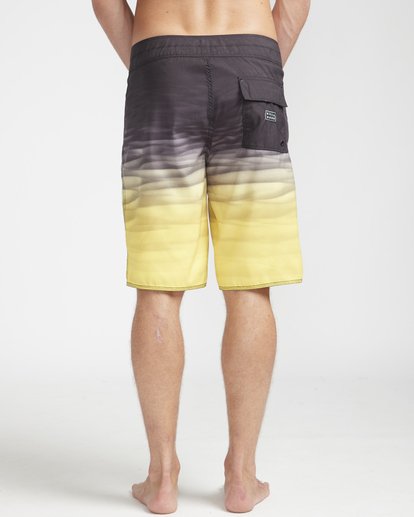 7 Resistance Originals 20" Boardshorts Gray N1BS28BIP9 Billabong