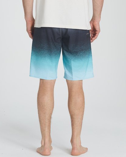 3 Fluid Airlite 20" Boardshorts  P1BS03BIS9 Billabong