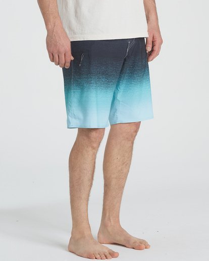 5 Fluid Airlite 20" Boardshorts  P1BS03BIS9 Billabong