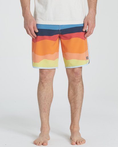 2 73 Lineup Pro 19" Boardshorts Orange P1BS04BIS9 Billabong