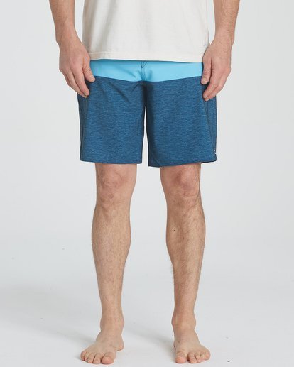 2 Tribong Pro 19" Boardshorts Purple P1BS06BIS9 Billabong