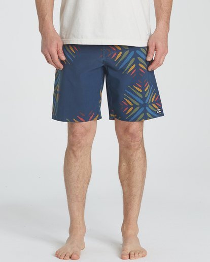 2 Sundays Pro 19" Boardshorts Purple P1BS07BIS9 Billabong