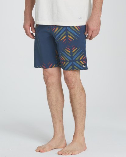 4 Sundays Pro 19" Boardshorts Purple P1BS07BIS9 Billabong