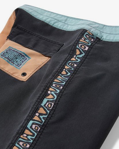 6 Warp Pro 19" Boardshorts  P1BS08BIS9 Billabong