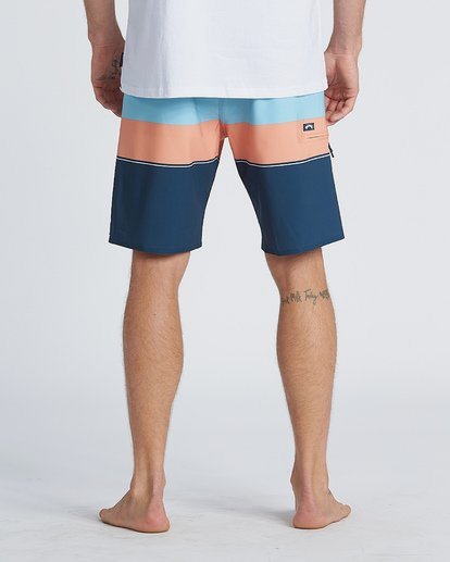 8 Momentum Airlite 19" - Performance Striped Board Shorts for Men Blue S1BS19BIP0 Billabong