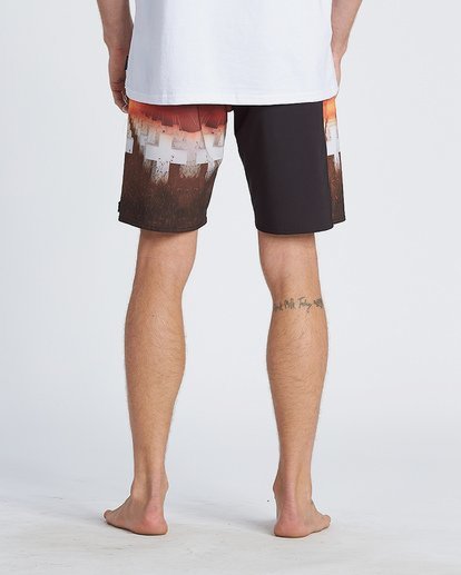 5 Master Of Puppets 19" - Printed Board Shorts for Men Red S1BS83BIP0 Billabong