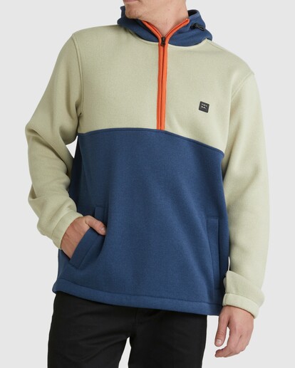 Billabong boundary clearance pullover