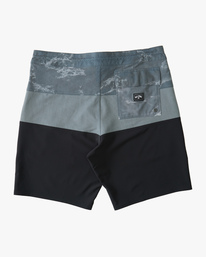 1 Boys' Tribong Lo Tide Boardshorts 17" Multicolor ABBBS00140 Billabong