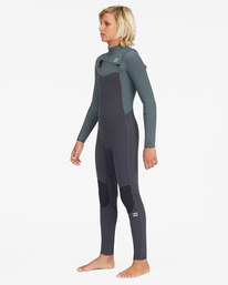 6 Boy's 3/2 Revolution Chest Zip Full Wetsuit Black ABBW100123 Billabong