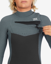 5 Boy's 3/2 Revolution Chest Zip Full Wetsuit Black ABBW100123 Billabong