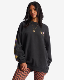 black oversized crew neck sweatshirt