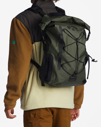 9 Surftrek Storm 40L Backpack Green ABYBP00136 Billabong