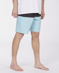 4 Tribong Lo Tides Boardshorts 19"  ABYBS00127 Billabong