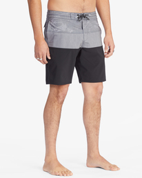 4 Tribong Lo Tide Boardshorts 19"  ABYBS00248 Billabong