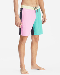 4 The Simpsons Krusty Lo Tide Boardshorts 19" Black ABYBS00299 Billabong