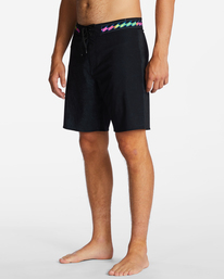 3 Riot Pro Performance 19" Boardshorts Black ABYBS00374 Billabong