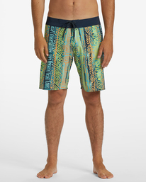 2 Sundays Airlite Performance 19" Boardshorts Blue ABYBS00379 Billabong