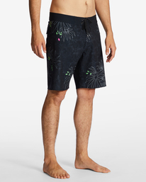 4 Sundays Airlite Performance 19" Boardshorts Black ABYBS00379 Billabong