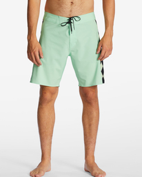 2 D Bah Ciclo Pro Performance 18" Boardshorts Green ABYBS00386 Billabong