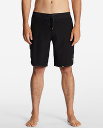 2 73 Pro - Performance-Boardshorts für Männer Schwarz ABYBS00390 Billabong