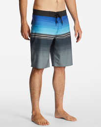 4 All Day Heather Stripe Pro Performance 20" Boardshorts Blue ABYBS00392 Billabong