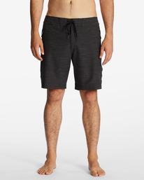 2 Surftrek Lo Tide 18" Boardshorts Black ABYBS00403 Billabong