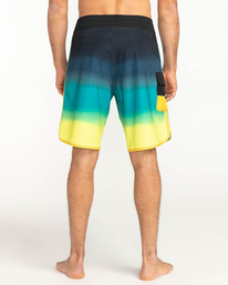 5 73 Fade Pro - Boardshorts für Männer Schwarz C1BS23BIP2 Billabong