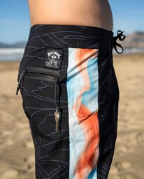 Adventure Division Dunes 18" - Board Shorts for Men  W1BS76BIP1