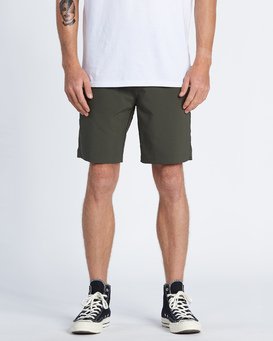 Surftrek Wick 20" - Performance Shorts for Men  S1WK13BIP0