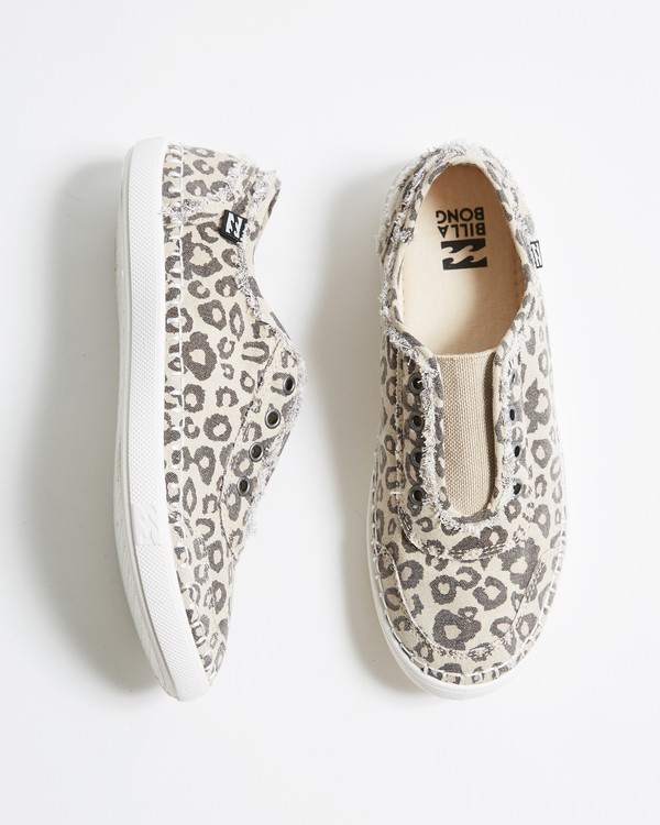 billabong slip on sneakers