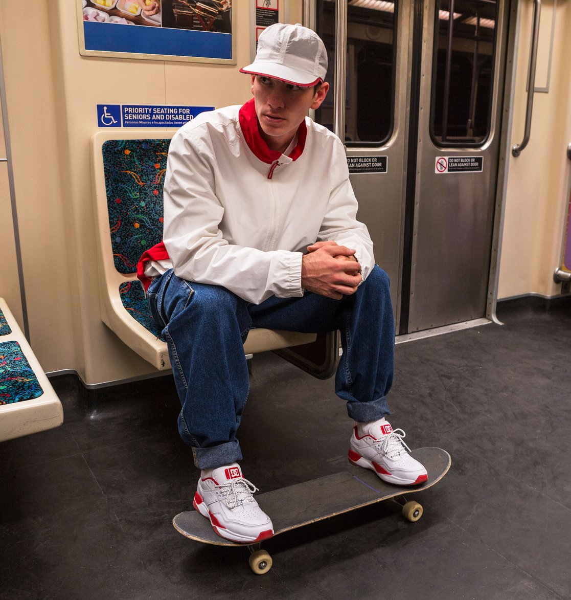 dc tribeka on feet