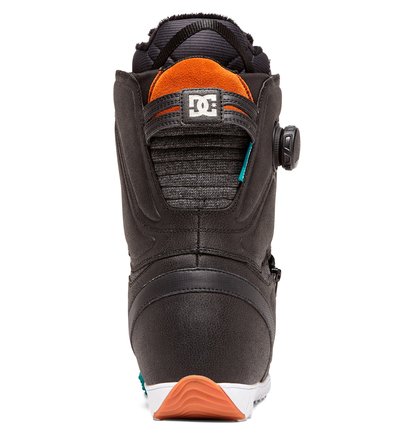 dc mora snowboard boots