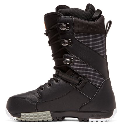 mutiny lace up snowboard boots