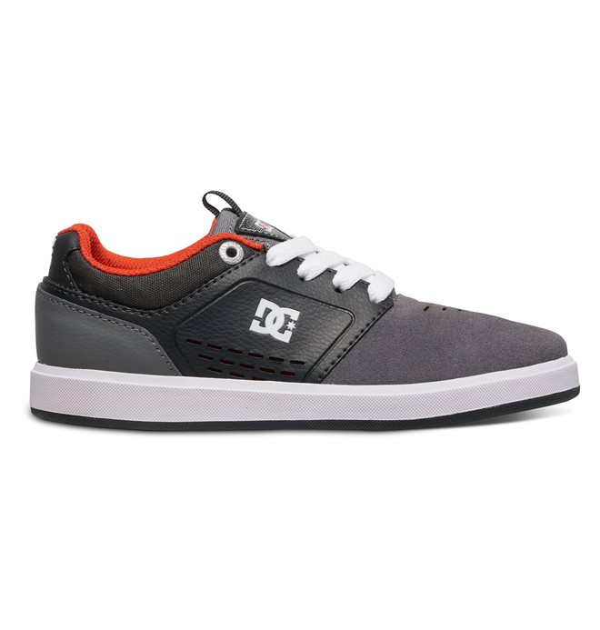 dc signature shoes