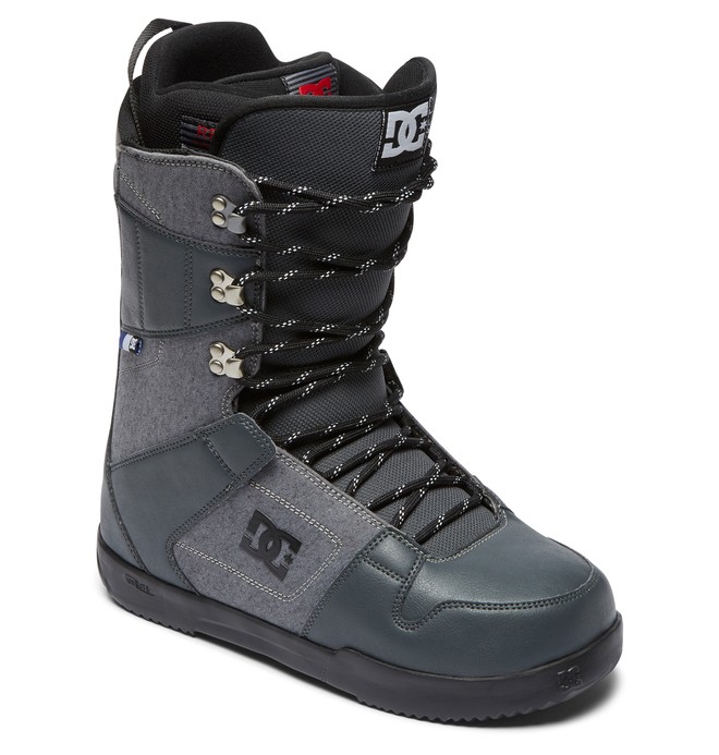 snowboard boots lace up
